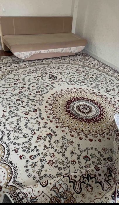 Ковер 3х4 чистая в хорошем состояни