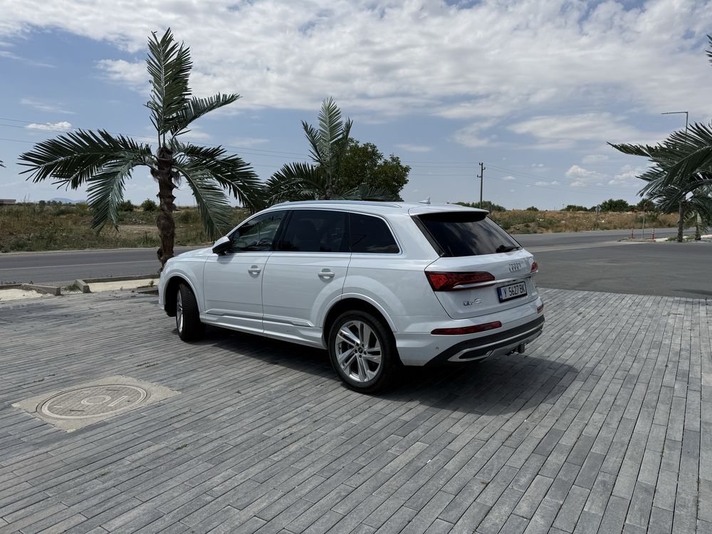 Audi Q7 2021 Quattro Premium 55 TFSI