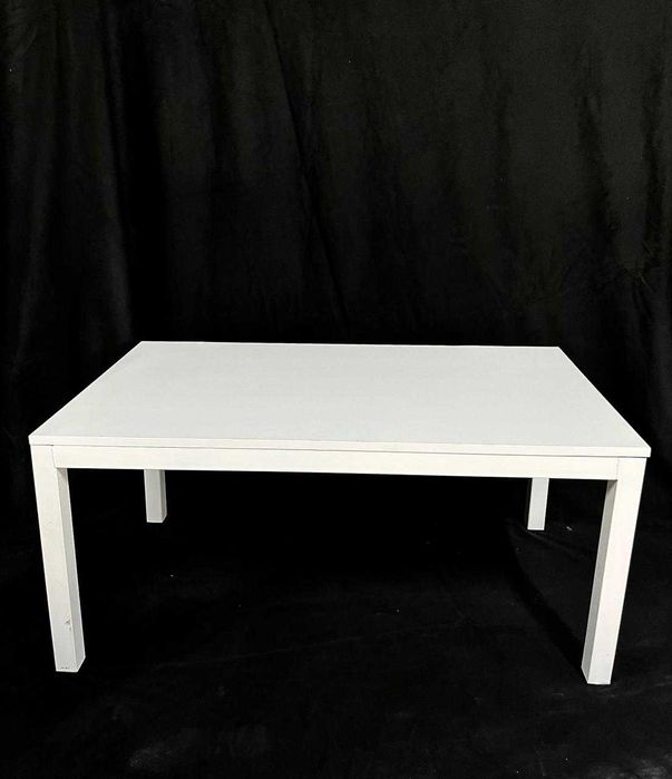 Прокат аренда диваны кресла тумбы ресепшен трибуны