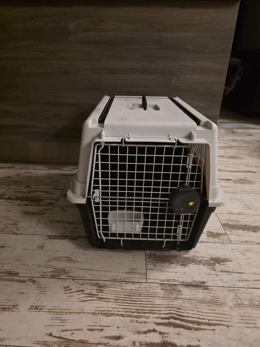 Транспортна клетка за домашни любимци