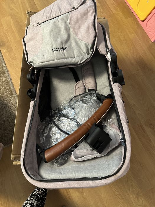 Vand Carucior COCCOLLE AMBRA transformabil 3in 1