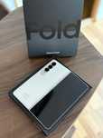 SAMSUNG GALAXY Z FOLD 4 / 256 GB / 12 GB / Neverlock /Schimb Iphone 16
