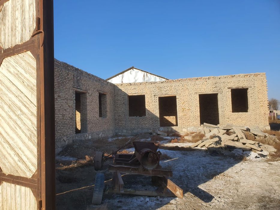 Uchastka yangi trassa yoqasida