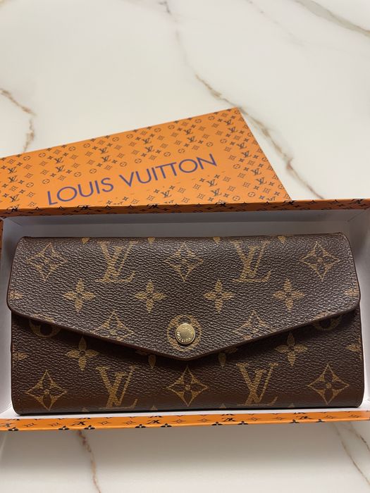 Vand portofel Louis Vuitton de femei, piele ecologica maro
