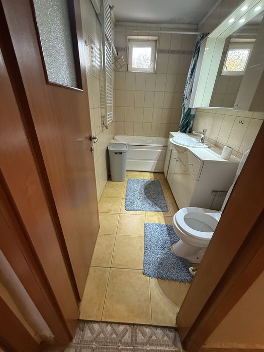 Inchiriez apartament 3 camere ultracentral Arad