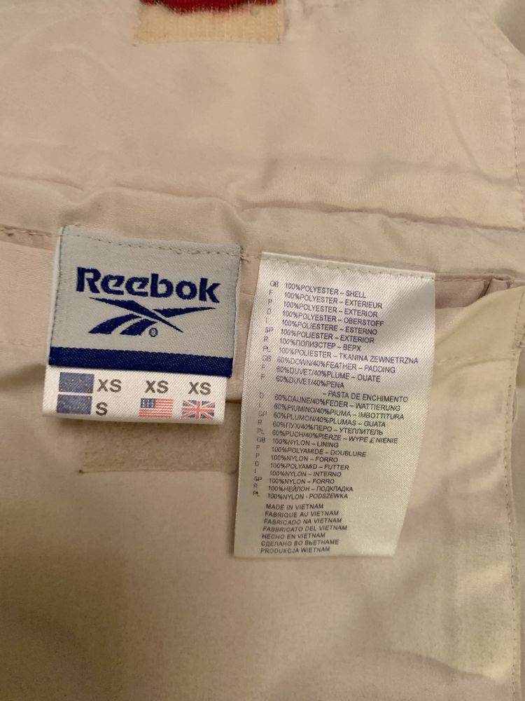 Продавам зимно яке Reebok