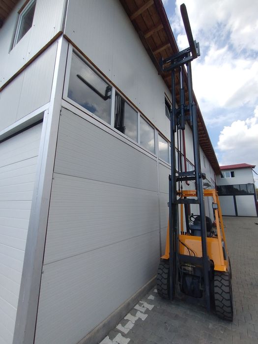 Stivuitor Motostivuitor Hyster 2.5 T Max 5.5M Translație AnvelopeTeren