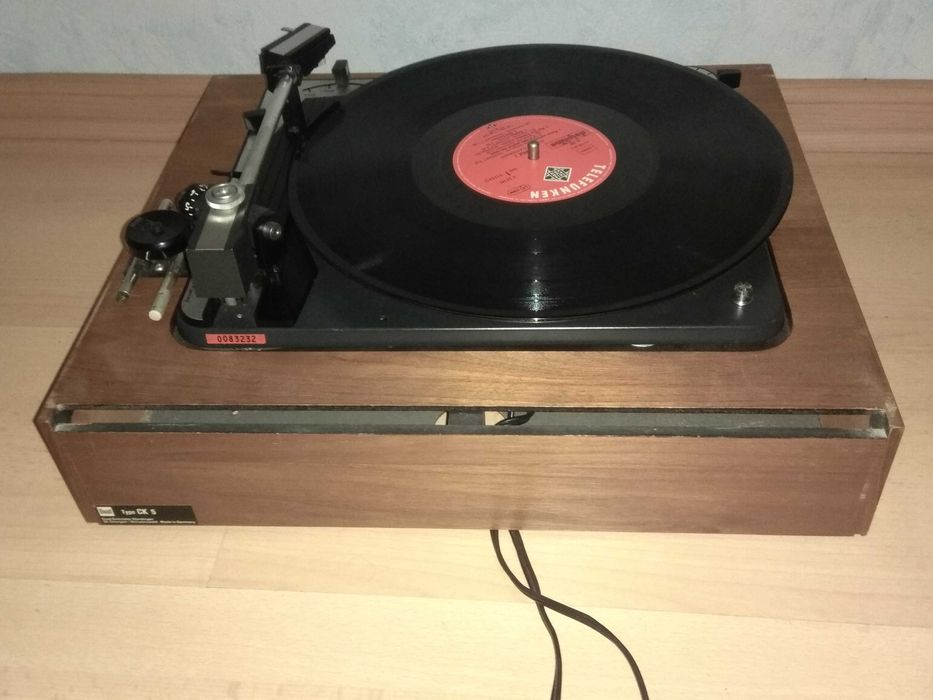 Колекционерски грамофон Dual 1015
