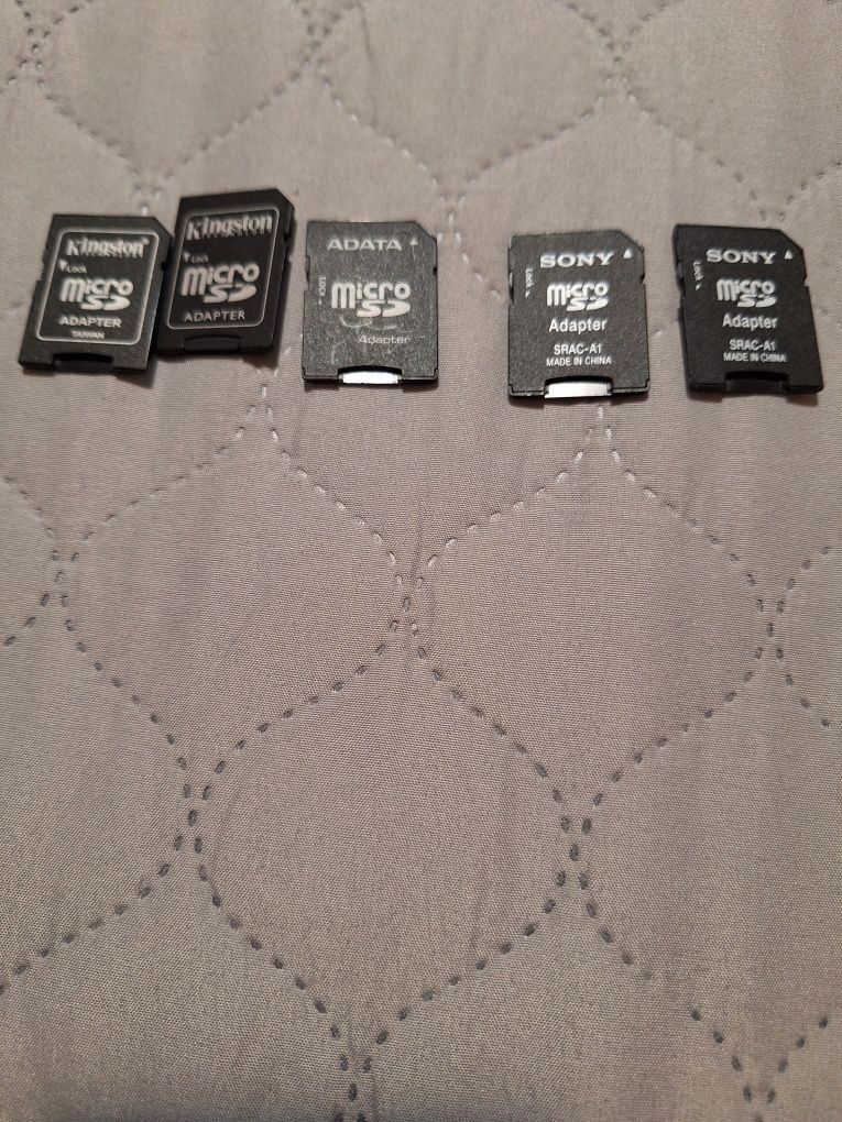 Card memorie micro SD Sony 8GB si adaptoare memorie