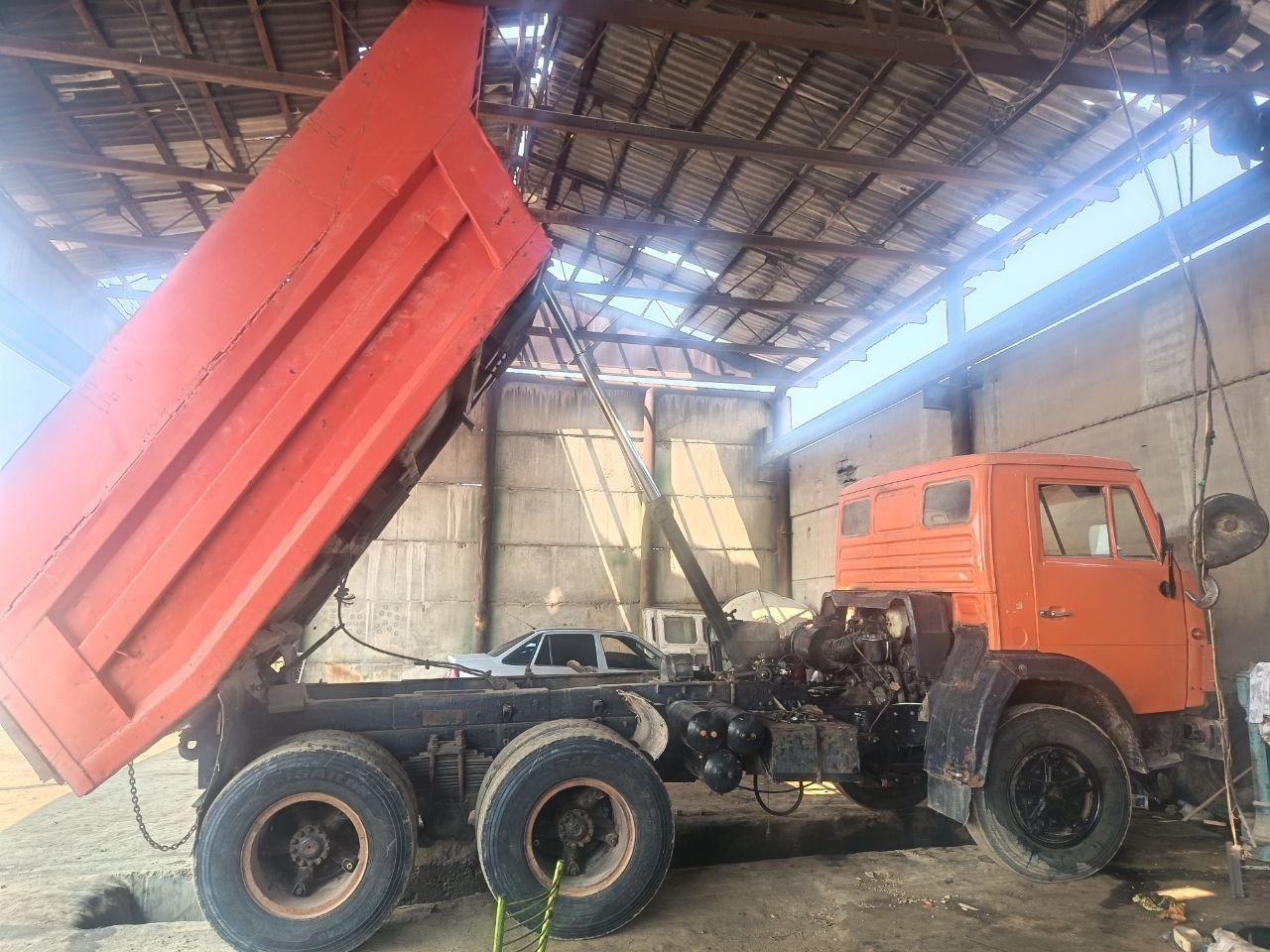 Kamaz sotiladi matori standart