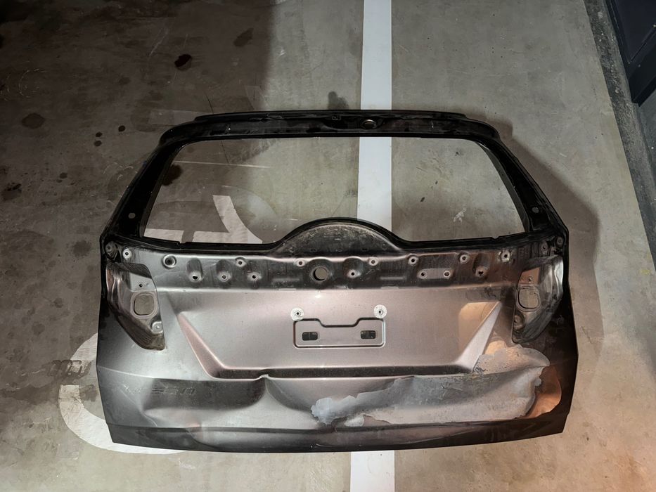Срочно! Крышка от багажника Hyundai Tucson