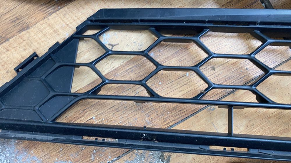 Grile Bara fata Ford Fiesta 7 mk7 ST 2017 , 2018 , 2019 , 2020 , 2021