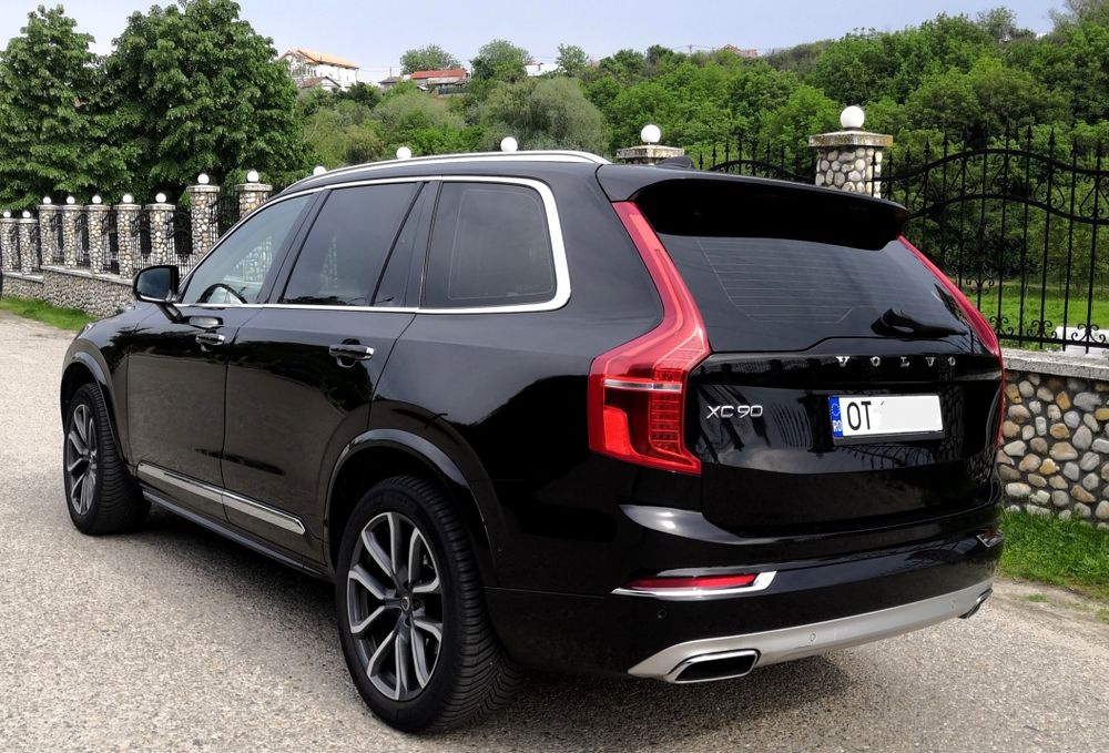 Volvo XC90 D5 Inscription | 7 locuri | AWD 4x4 |Service la zi |