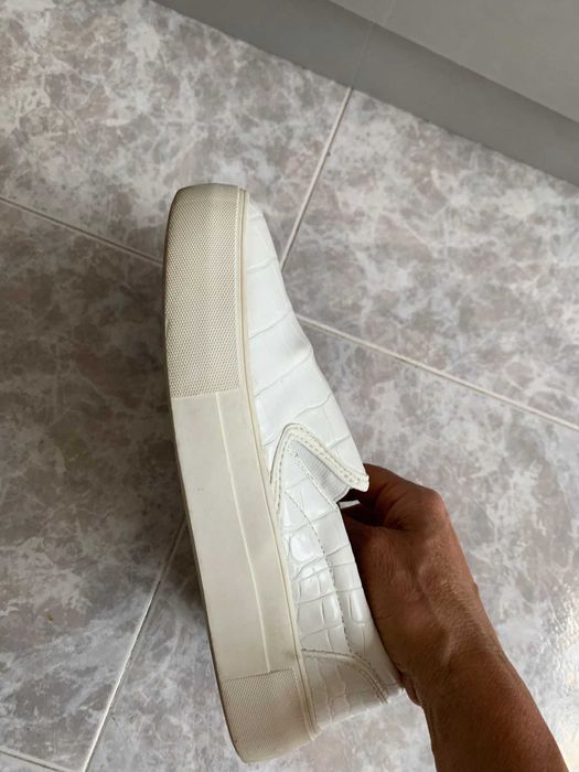 продавам елегантни обувки Timberland