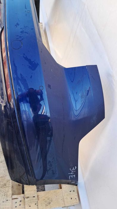 bara spate cu locas pentru senzori parcare Vw Passat B8 combi an 2017