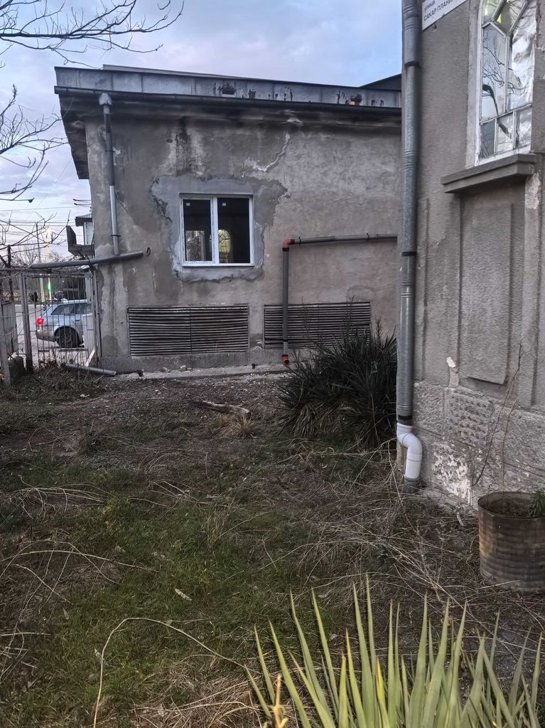 Дава се под наем Къща в Русе, Център - 100 кв.м за 204 € - Снимка #18