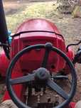 Tractor agricol .