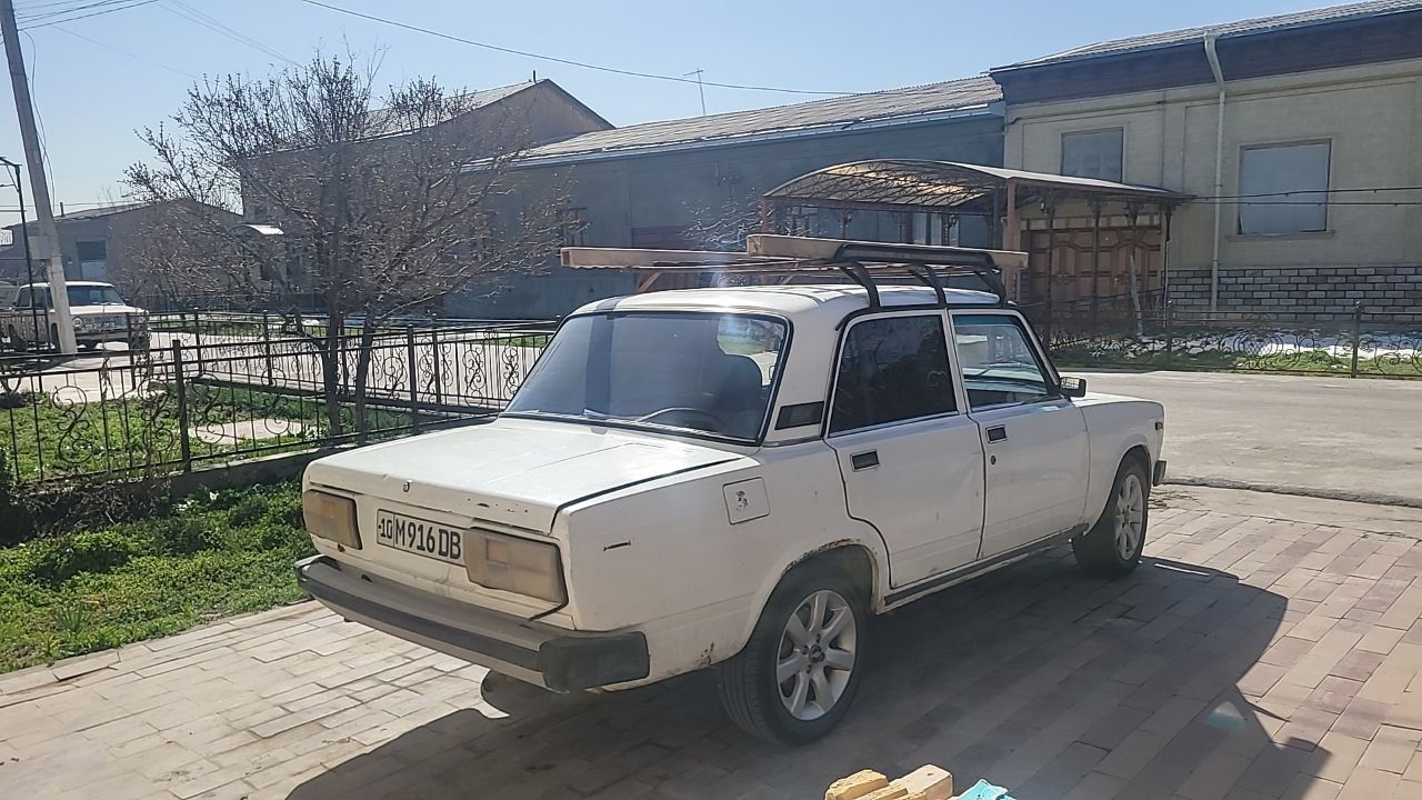 juguli vaz2105  lada 1999yil 07 mator  abmenam  bor matizga