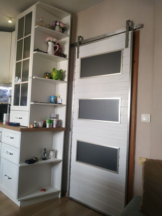 Врата / тънко висящо крило от дърво и метал