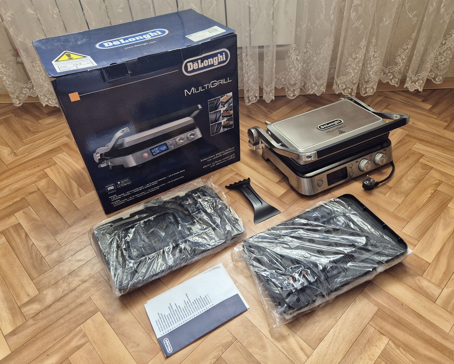 Гриль - вафельница DeLonghi CGH1030D