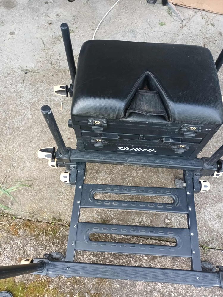 Риболовна Платформа Daiwa D75SB