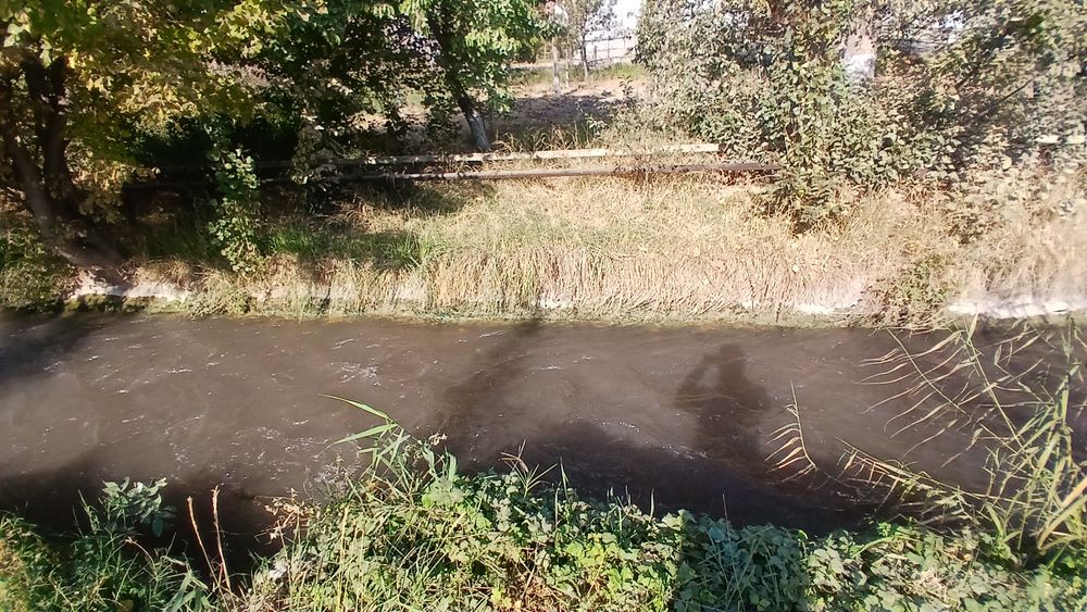 Sroshna Sotiladi Uchastka Hovli Uy Bez maqlerz