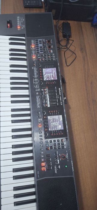 Roland      EA-7