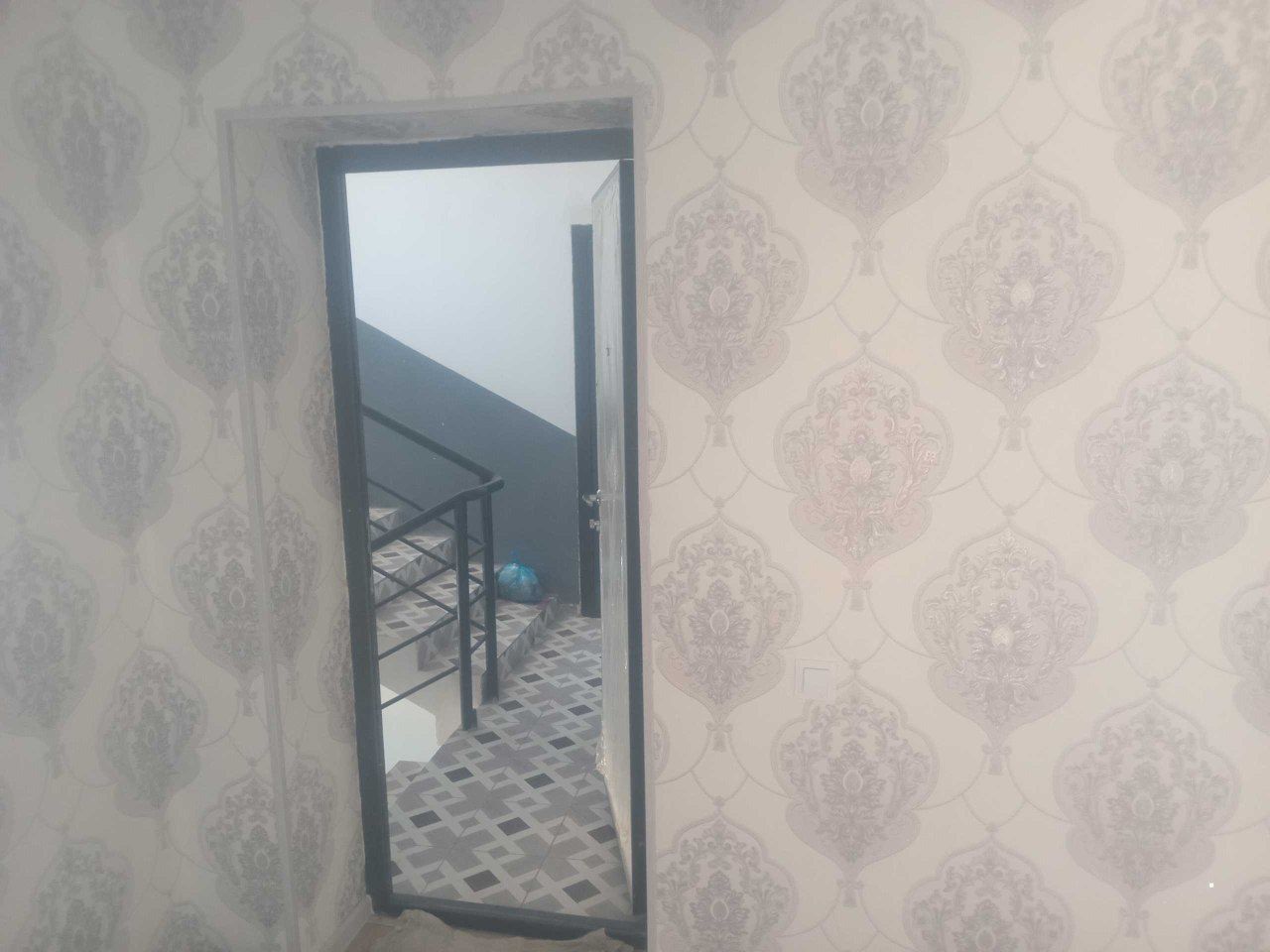 Kv sotiladi yangi damlardan sotiladi kiridit bor.