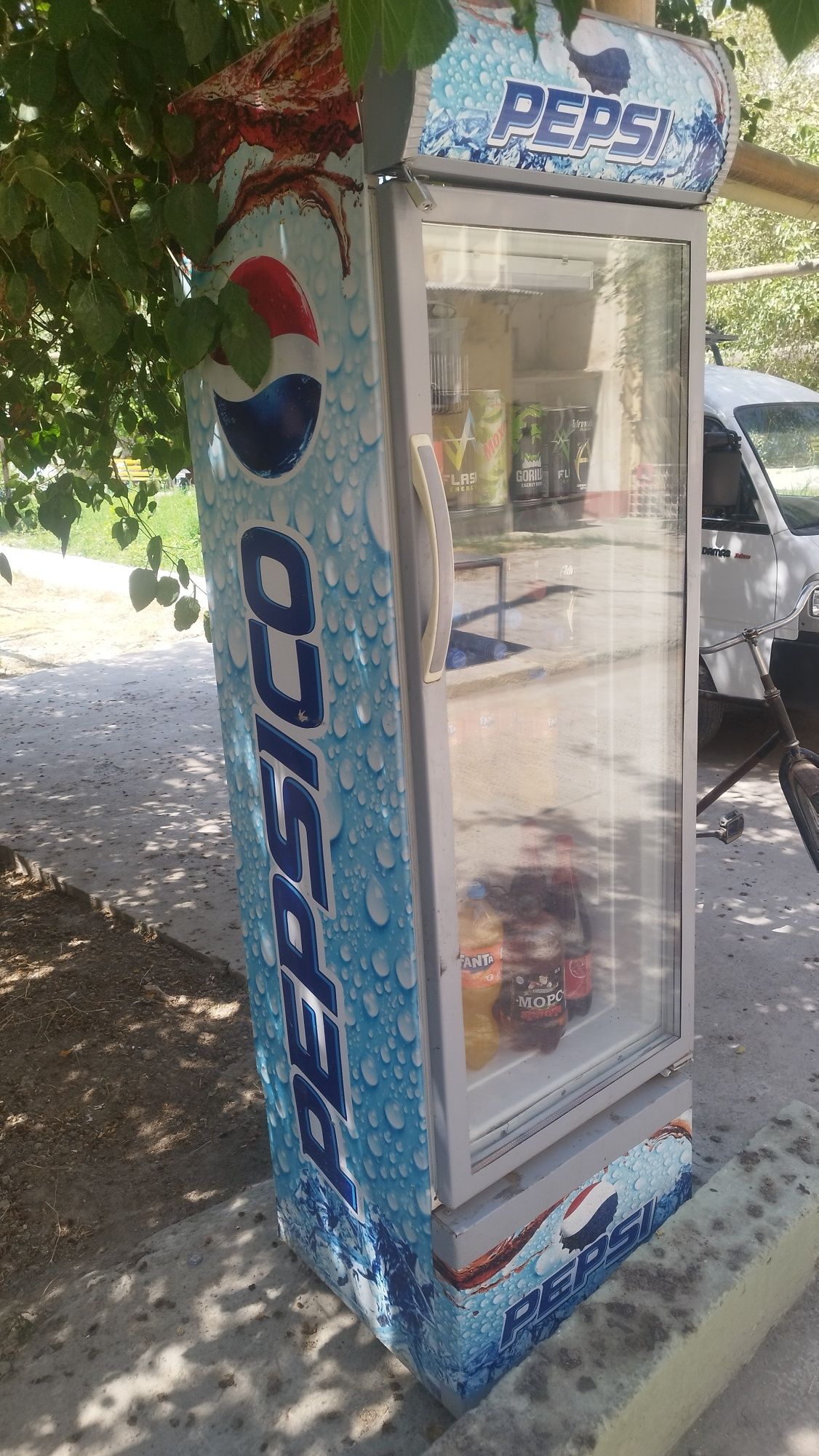 витрина холодильник