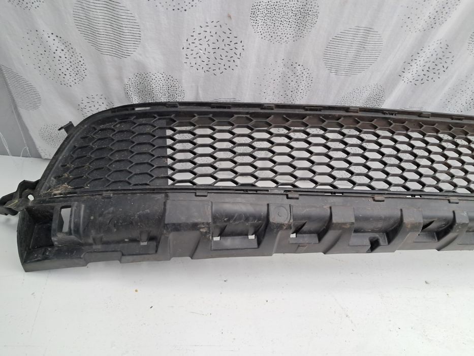 Грил решетка броня Renault Trafik 2018/24г
