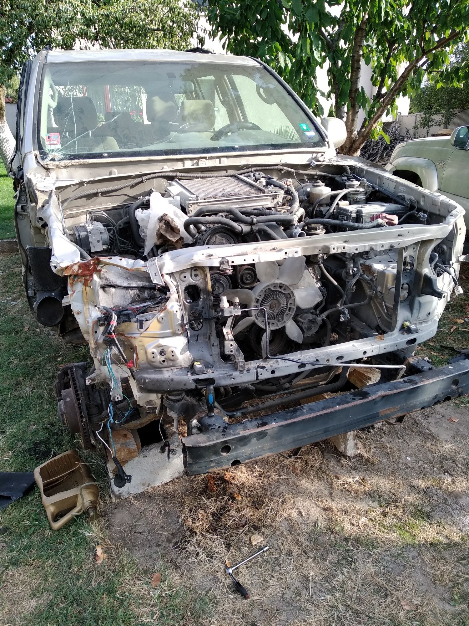 Toyota land cruiser 120 на части