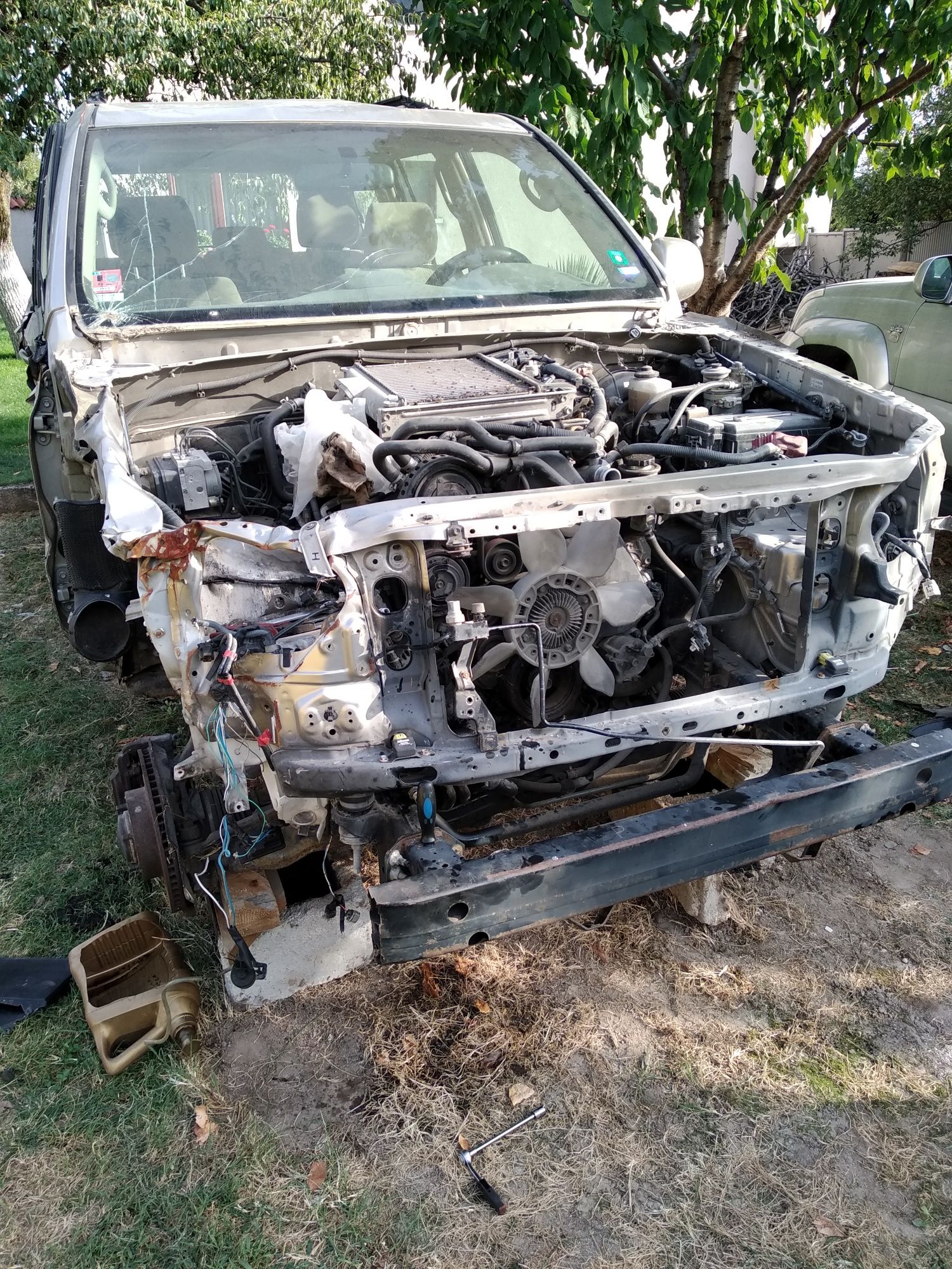 Toyota land cruiser 120 на части