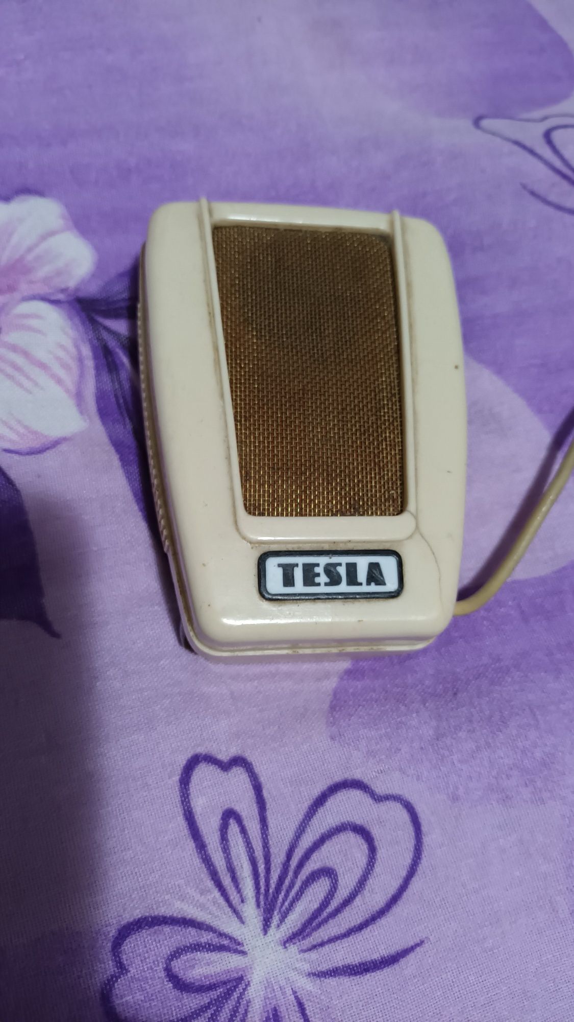 Microfon vechi tesla