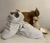 Vand Jordan 4 White Thunder de barbati marimea 41 42