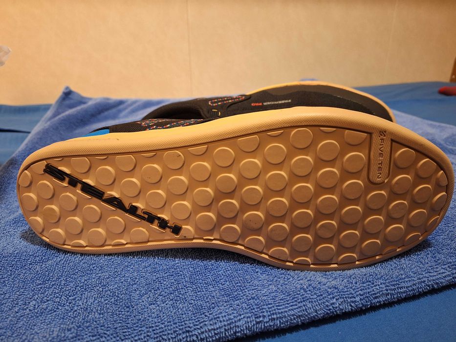 Чисто нови мъжки маратонки ADIDAS FREERIDER Pro CANVA.