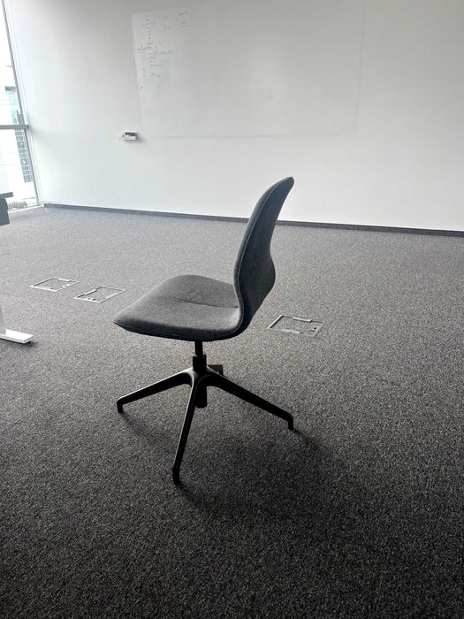 LÅNGFJÄLL въртящ се стол