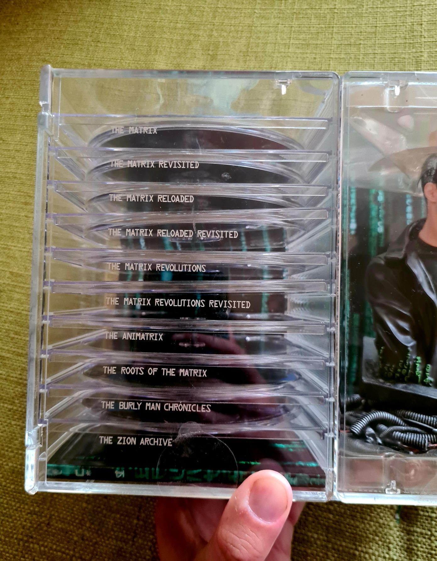 The Ultimate Matrix Collection Filme DVD Trilogie Statueta Neo