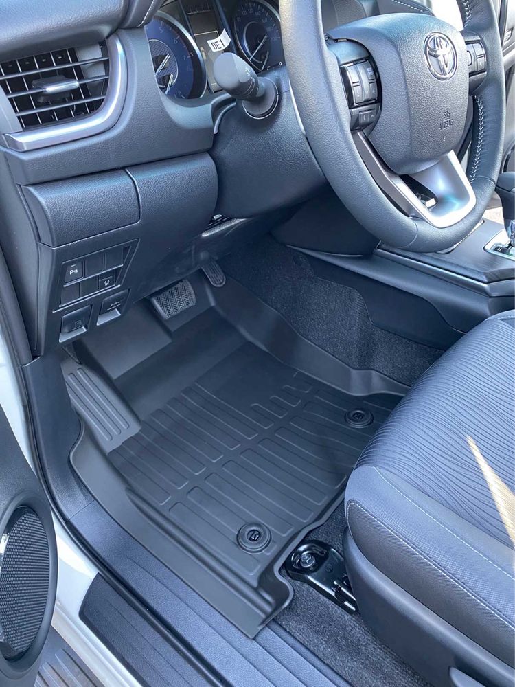 3D коврики (полики) Toyota Fortuner (2015-н.в.)