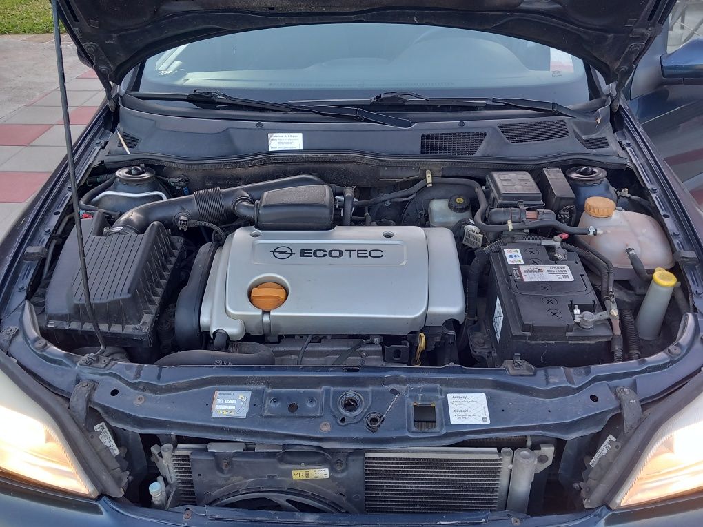 Vând Opel Astra G