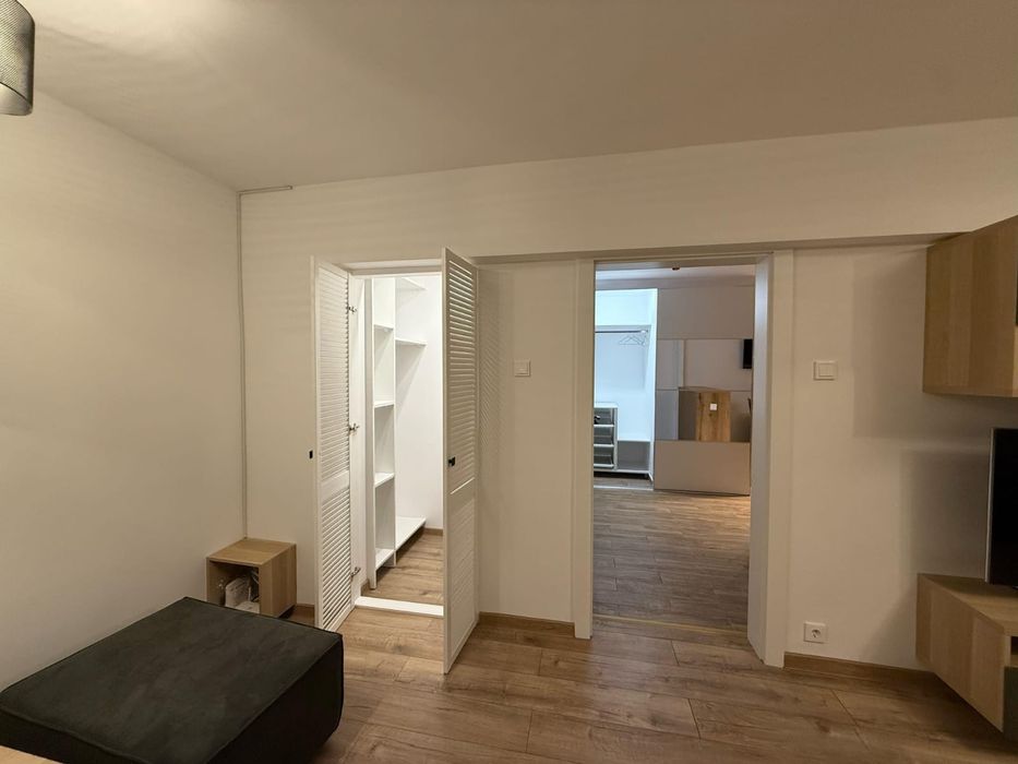 Inchiriere apartament 2 camere - Piata Alba Iulia