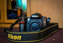 aparat foto nikon d80 sub 8k poze ca nou.