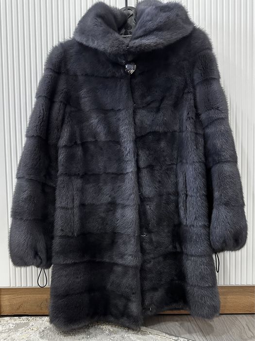Продам шубу цвет графит