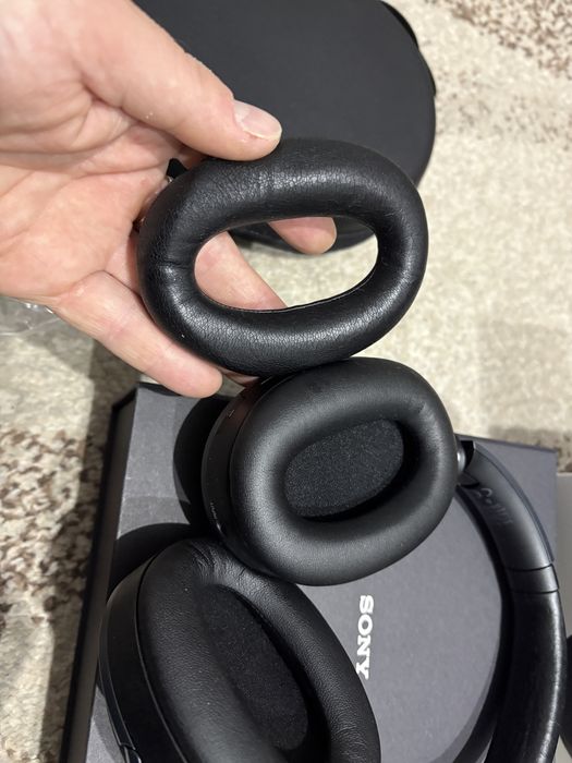 Casti Sony Wh-1000XM2 pachet complet