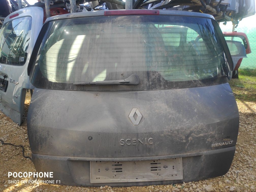 Врата багажник Renault Scenic II/Рено Сценик 2 - 2006г. Със Забележка!