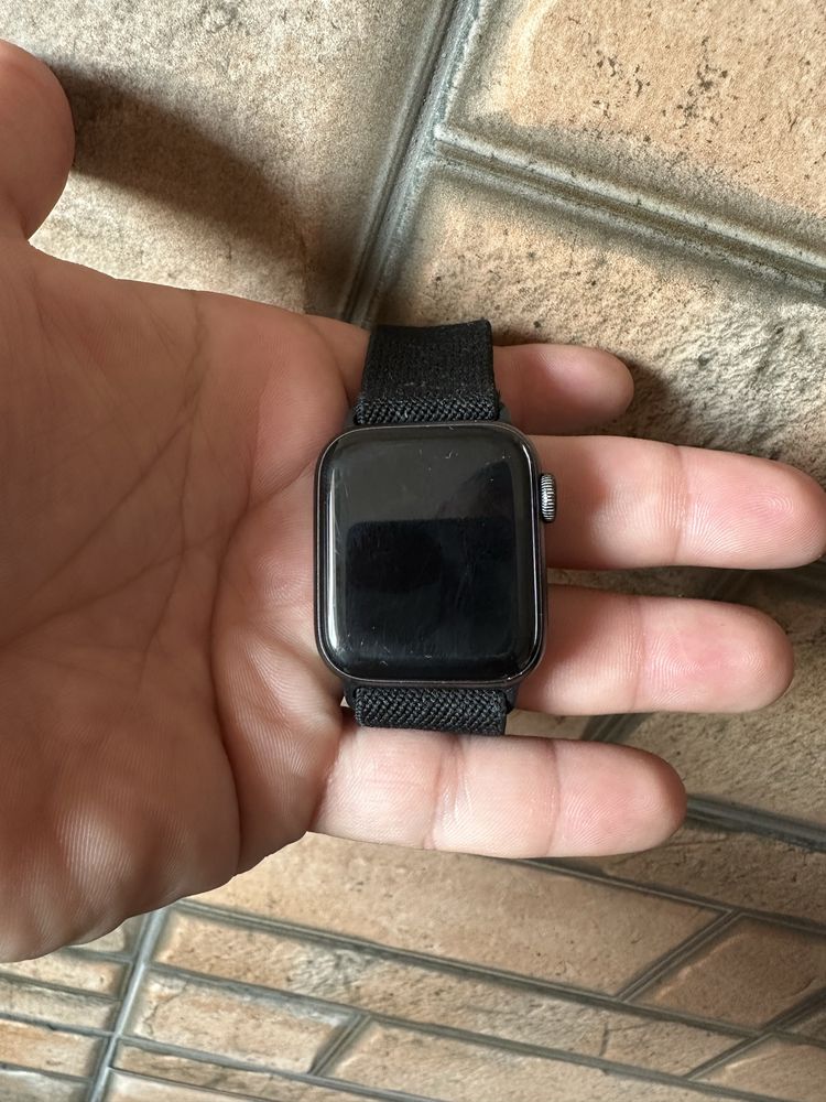 Смарт часовник Appel Se 2