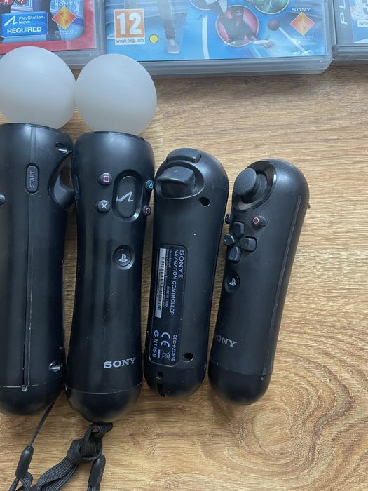 Move PS3 si PS4, 4 controllere si camera, pachet 3 jocuri move