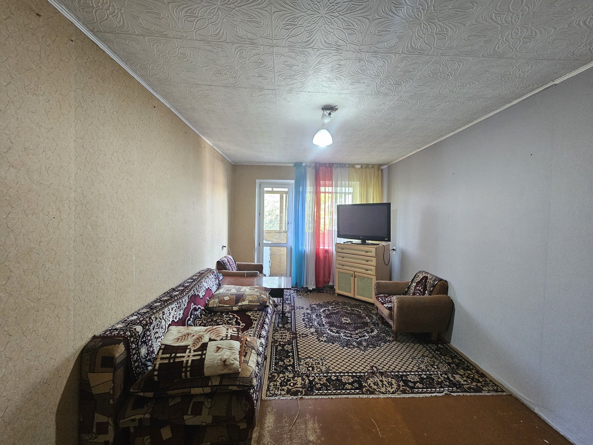 2к. Город. Продаю двухкомнатную квартиру в центре на пр.Абдирова, д.23