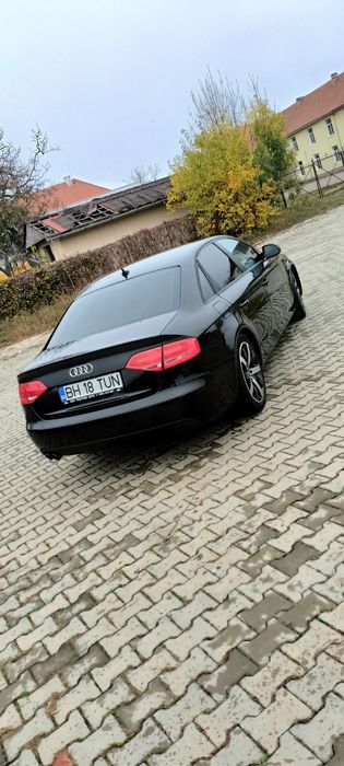 Vând Audi A4  B8