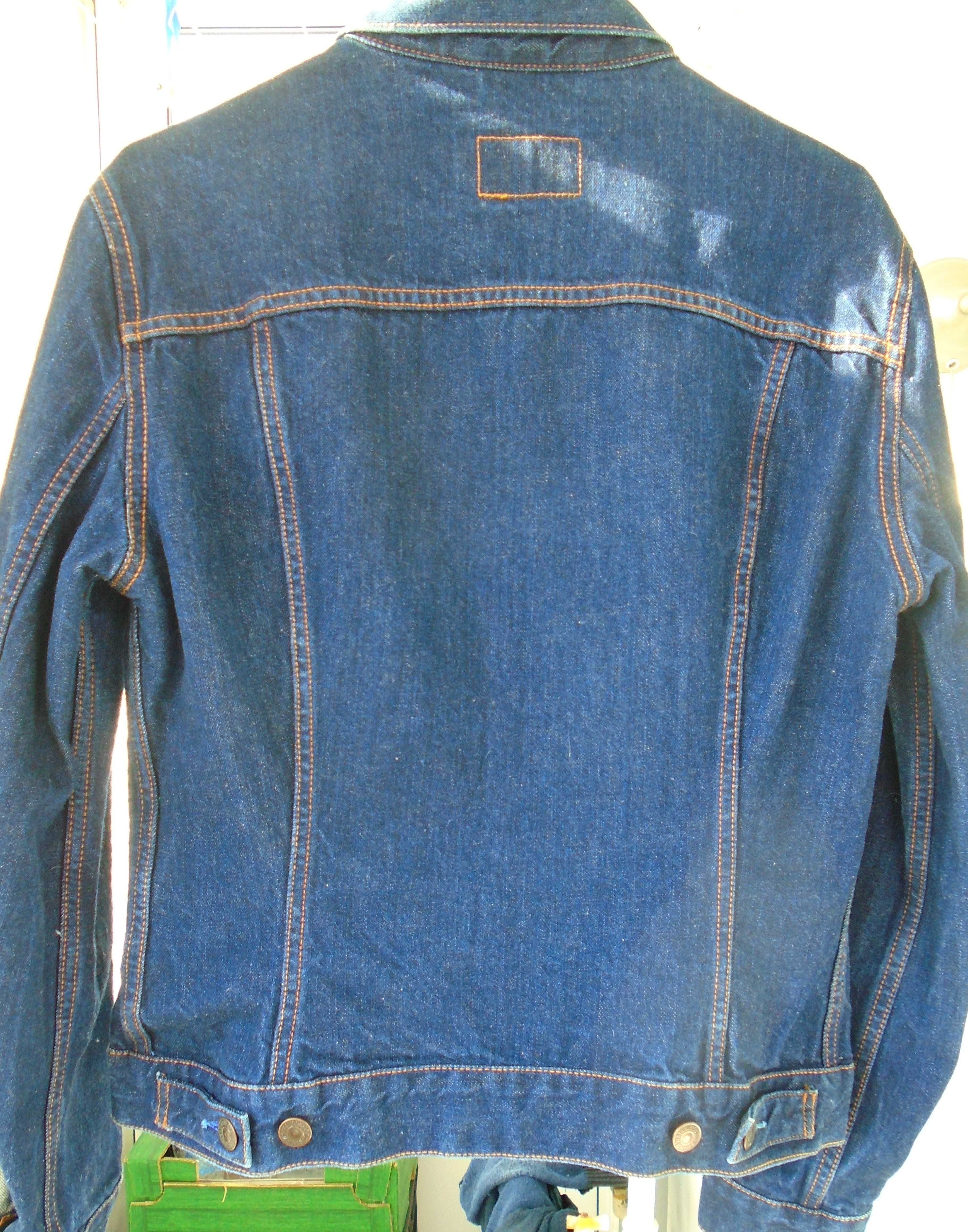geaca levis blugi, noua , pt. o persoana de 160 - 165 cm - 90 lei