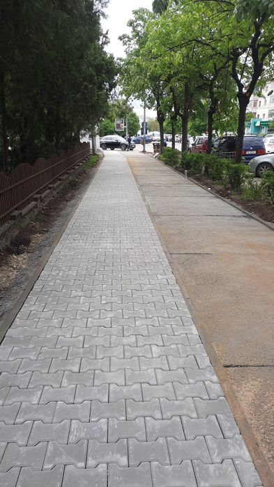Montaj pavaj,pavele, borduri ,parcari, terasament  , săpături !